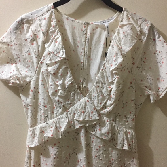 Dress - Picture 4 of 4